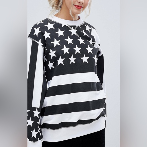 Love Moschino Americana Sweatshirt - Size 2 - Picture 6 of 6